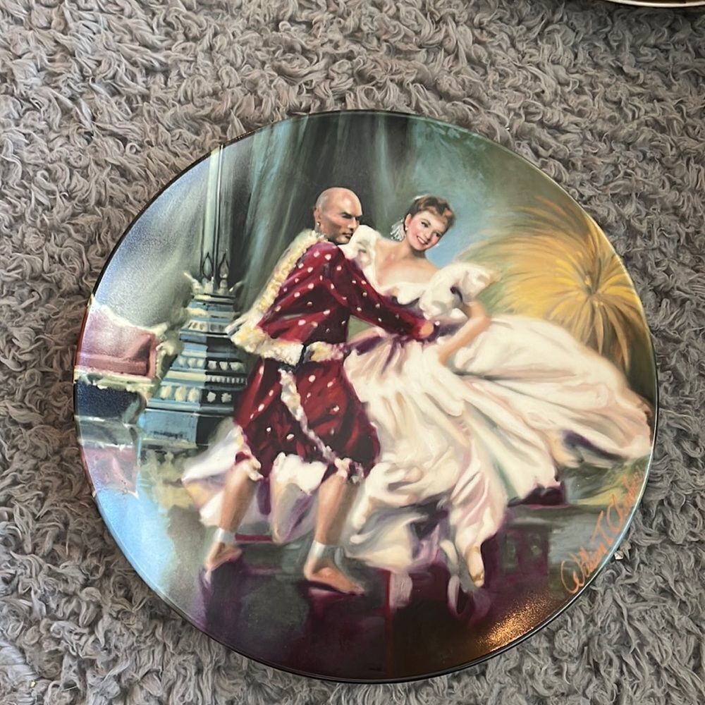 1985 Edwin M. Knowles “shall we dance “ plate